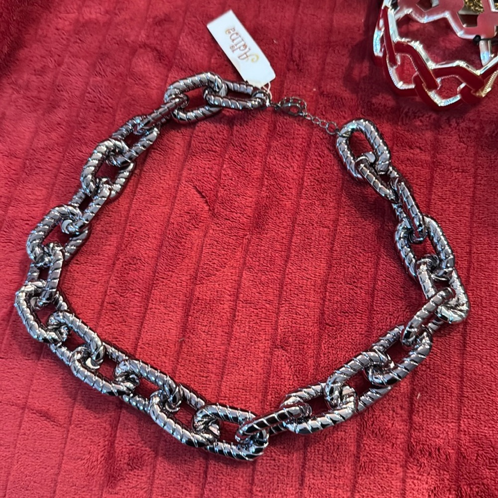 Adina Chunky Necklace Silver tone NWT